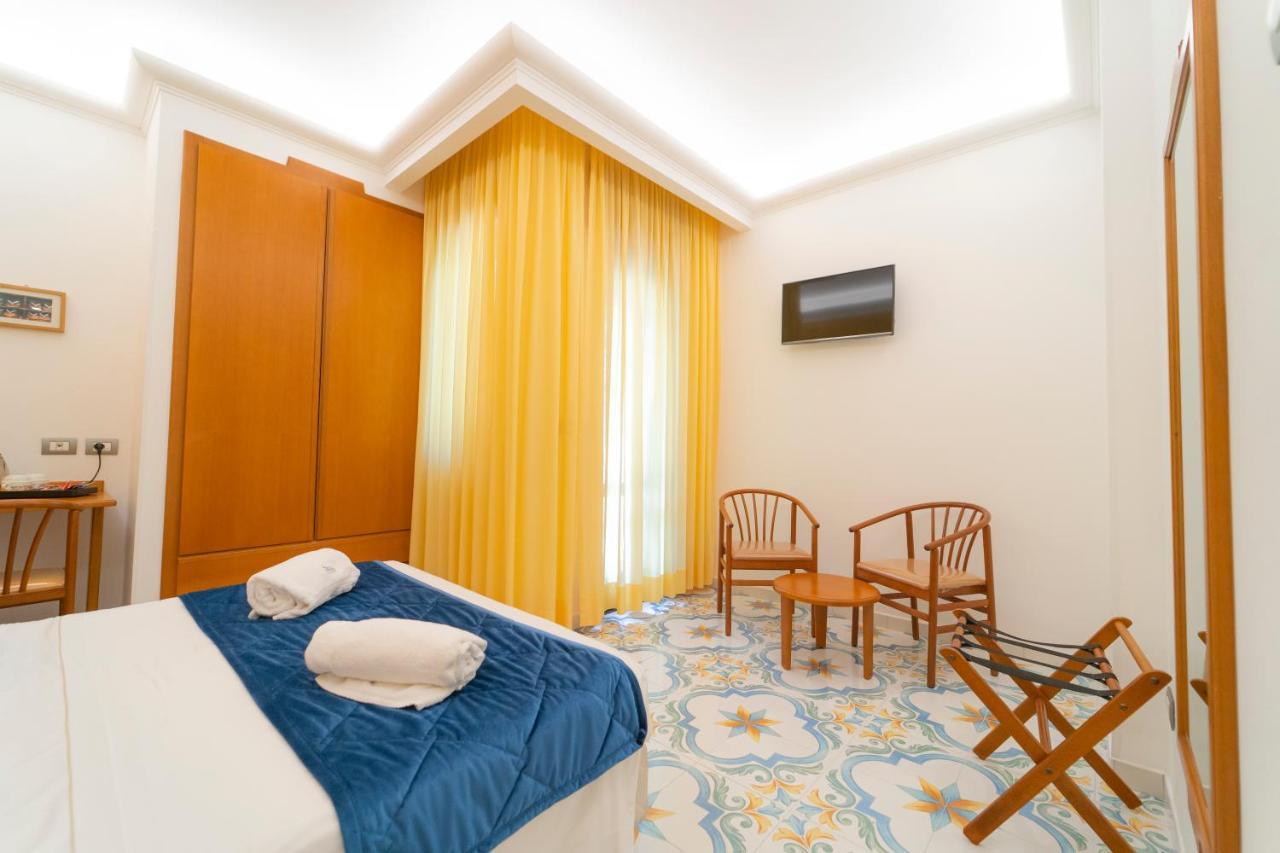 Hotel Residence San Pietro Maiori Exterior foto