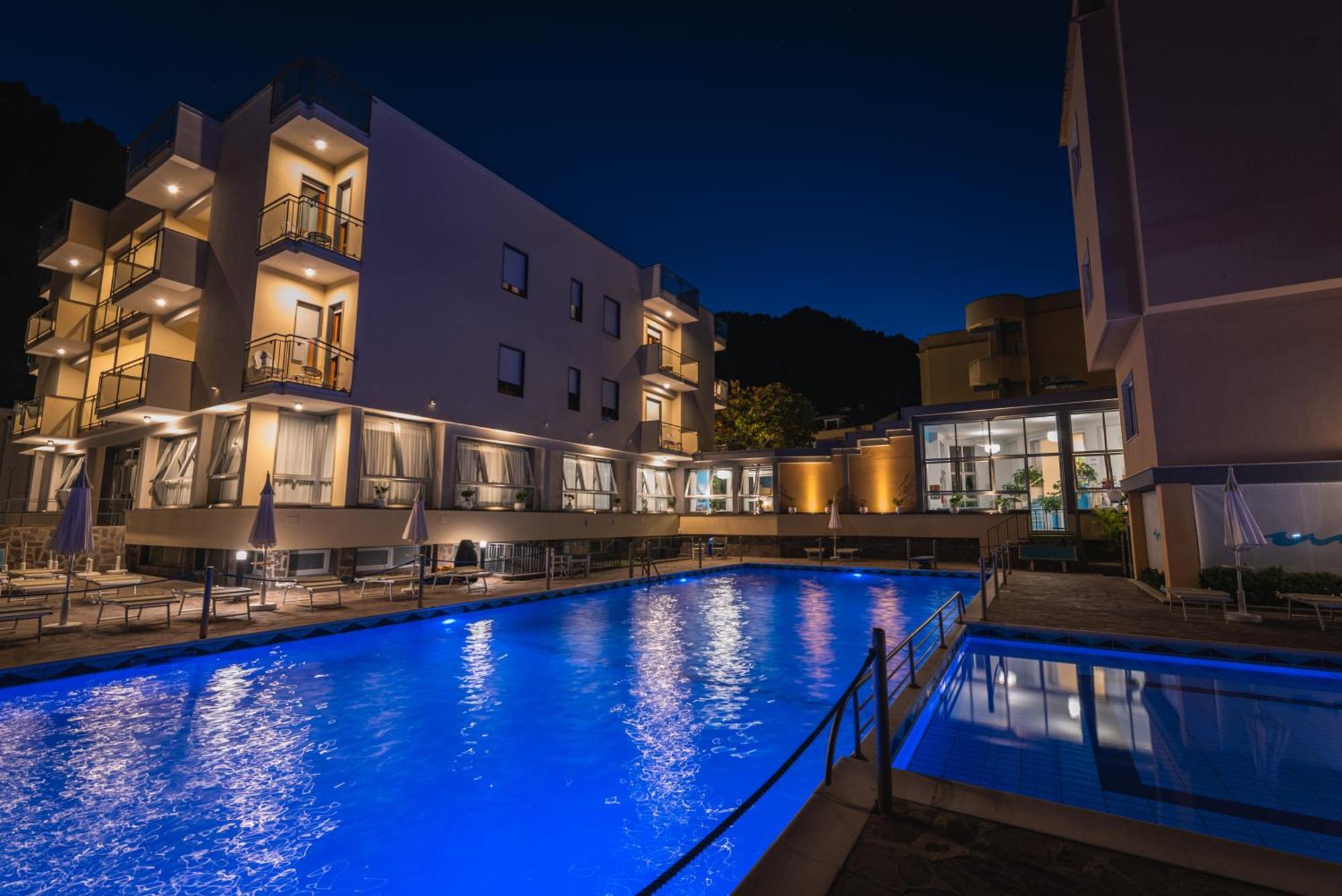 Hotel Residence San Pietro Maiori Exterior foto